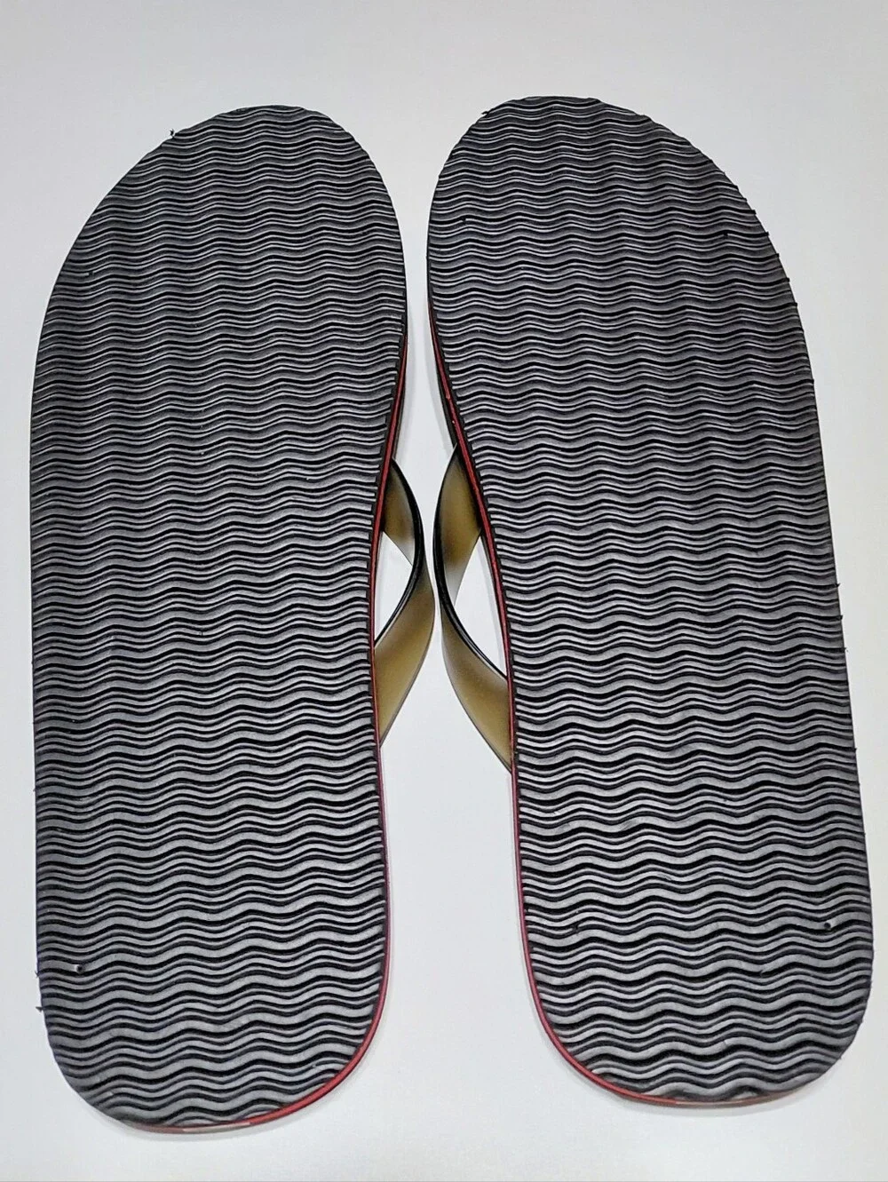 KOUMAX Men's Black & Red Shock Absorption Flip Flop Thong  Sandals Size 8